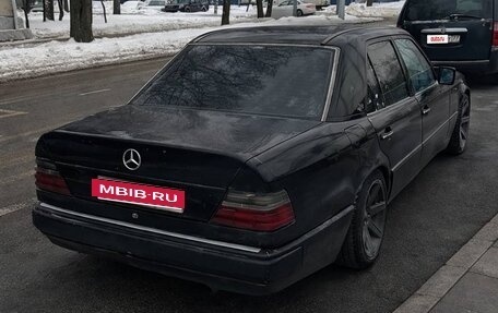 Mercedes-Benz E-Класс, 1992 год, 195 000 рублей, 3 фотография