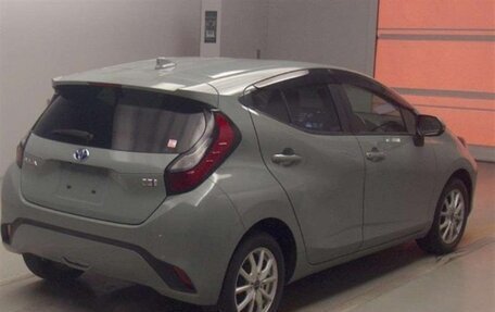 Toyota Aqua, 2021 год, 1 270 000 рублей, 8 фотография