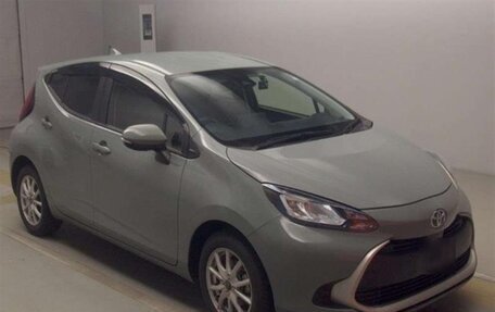 Toyota Aqua, 2021 год, 1 270 000 рублей, 7 фотография