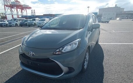 Toyota Aqua, 2021 год, 1 270 000 рублей, 2 фотография