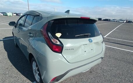 Toyota Aqua, 2021 год, 1 270 000 рублей, 3 фотография