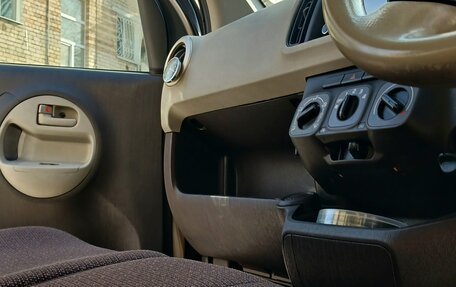 Toyota Passo III, 2010 год, 600 000 рублей, 19 фотография