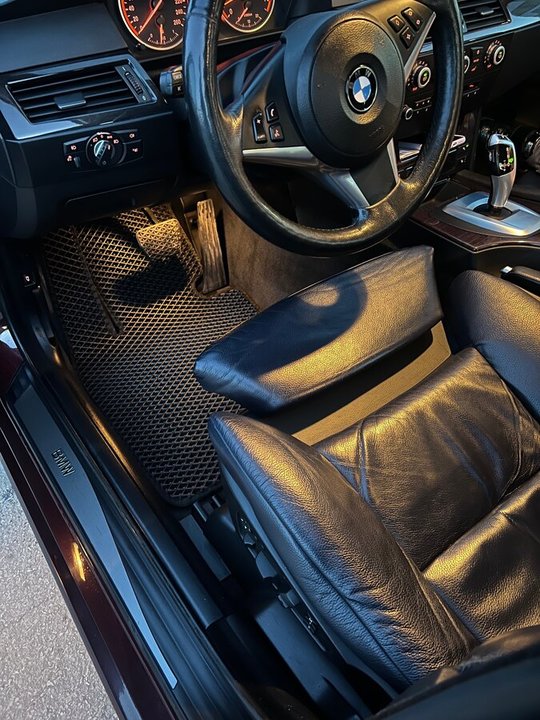 BMW 5 серия F10, F11, F07, 2010 год, 250 000 рублей, 5 фотография