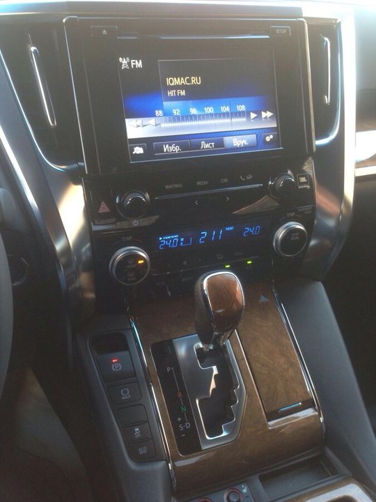 Toyota Alphard III, 2016 год, 750 000 рублей, 6 фотография