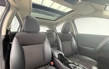 Honda Vezel, 2022 год, 1 156 000 рублей, 10 фотография