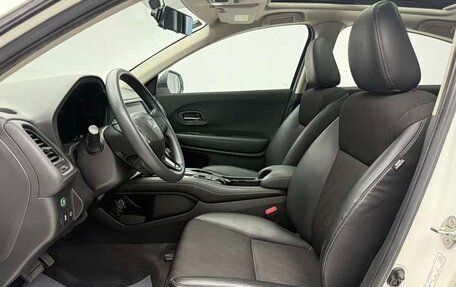 Honda Vezel, 2022 год, 1 156 000 рублей, 8 фотография