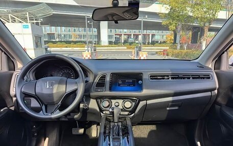 Honda Vezel, 2022 год, 1 198 000 рублей, 9 фотография