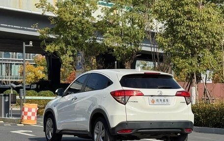 Honda Vezel, 2022 год, 1 198 000 рублей, 7 фотография