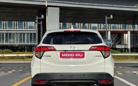 Honda Vezel, 2022 год, 1 198 000 рублей, 6 фотография