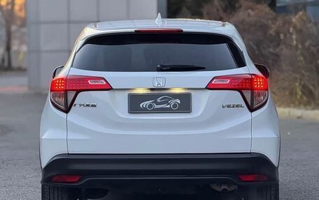 Honda Vezel, 2022 год, 1 232 000 рублей, 6 фотография