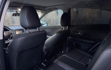 Honda Vezel, 2022 год, 1 232 000 рублей, 9 фотография