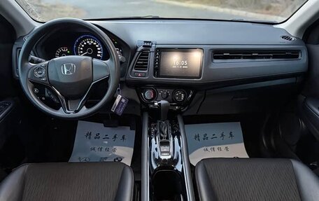 Honda Vezel, 2022 год, 1 232 000 рублей, 8 фотография