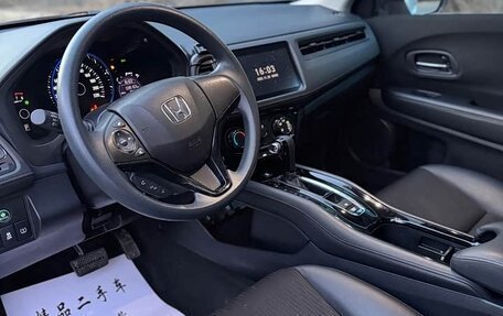 Honda Vezel, 2022 год, 1 232 000 рублей, 7 фотография