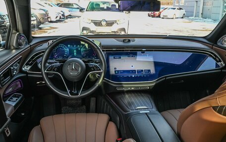 Mercedes-Benz E-Класс, 2024 год, 7 549 000 рублей, 6 фотография