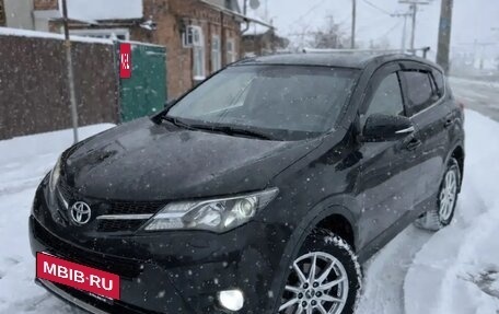 Toyota RAV4, 2013 год, 1 650 000 рублей, 6 фотография