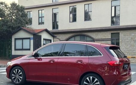 Mercedes-Benz B-Класс, 2022 год, 1 950 000 рублей, 6 фотография