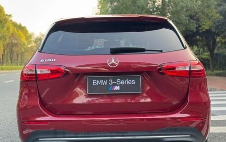 Mercedes-Benz B-Класс, 2022 год, 1 950 000 рублей, 5 фотография