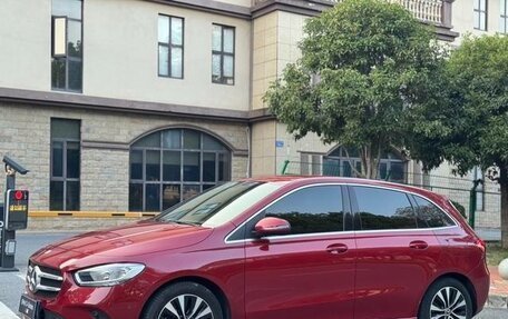 Mercedes-Benz B-Класс, 2022 год, 1 950 000 рублей, 1 фотография