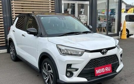 Toyota Raize I, 2022 год, 1 392 000 рублей, 6 фотография