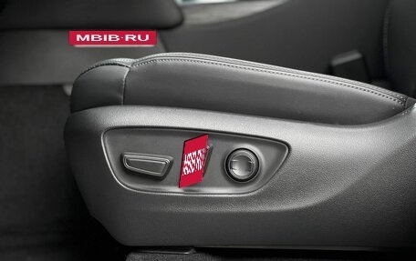 Toyota Land Cruiser, 2025 год, 18 490 000 рублей, 27 фотография