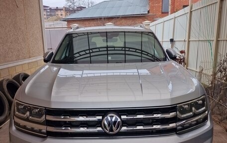 Volkswagen Teramont I, 2018 год, 3 900 000 рублей, 1 фотография