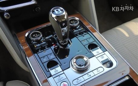 Bentley Flying Spur, 2022 год, 19 000 000 рублей, 9 фотография