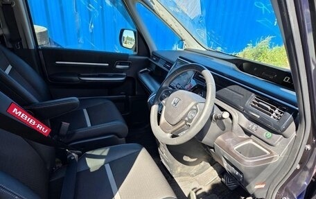 Honda Stepwgn IV, 2018 год, 3 000 000 рублей, 4 фотография