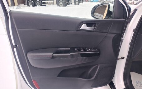 KIA Sportage IV рестайлинг, 2020 год, 2 800 000 рублей, 12 фотография