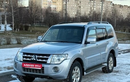 Mitsubishi Pajero IV, 2012 год, 1 300 000 рублей, 2 фотография