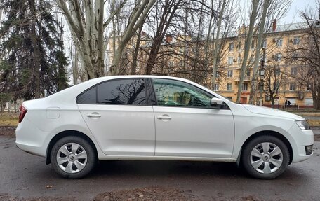 Skoda Rapid I, 2018 год, 1 030 000 рублей, 7 фотография