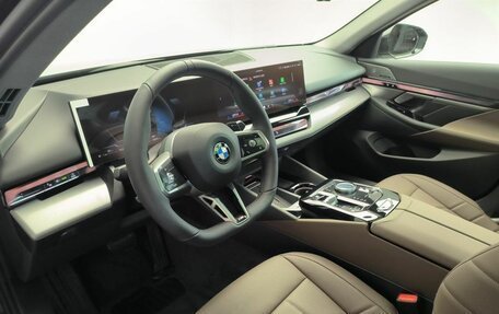 BMW 5 серия, 2025 год, 8 630 000 рублей, 8 фотография