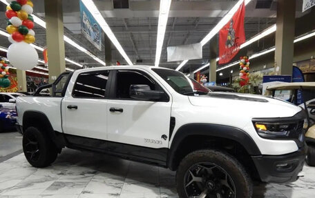 Rambler 1500, 2024 год, 14 880 000 рублей, 7 фотография