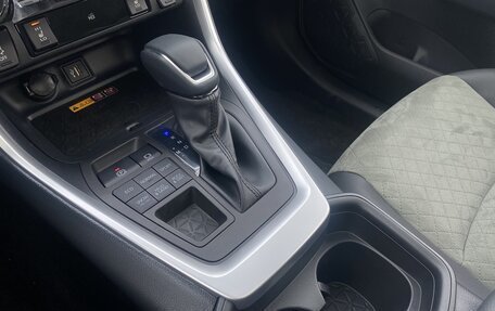 Toyota RAV4, 2025 год, 4 220 000 рублей, 14 фотография