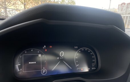 Toyota RAV4, 2025 год, 4 220 000 рублей, 15 фотография