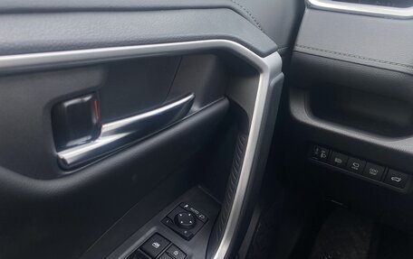 Toyota RAV4, 2025 год, 4 220 000 рублей, 16 фотография