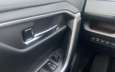 Toyota RAV4, 2025 год, 4 505 000 рублей, 16 фотография