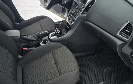 Opel Astra J, 2012 год, 740 000 рублей, 10 фотография