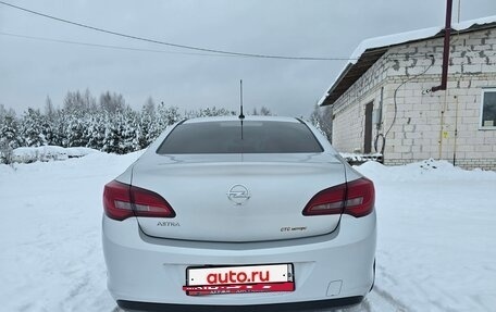 Opel Astra J, 2012 год, 740 000 рублей, 6 фотография