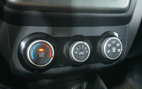 KIA Rio III рестайлинг, 2016 год, 1 046 000 рублей, 13 фотография