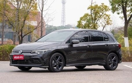 Volkswagen Golf VIII, 2023 год, 1 890 300 рублей, 1 фотография