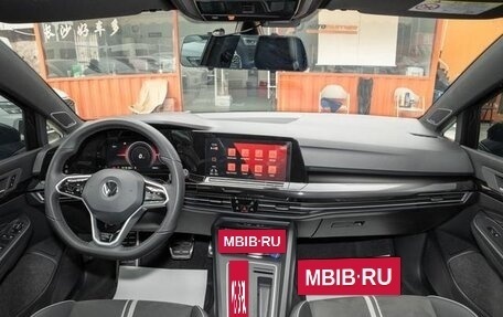 Volkswagen Golf VIII, 2023 год, 1 890 300 рублей, 9 фотография