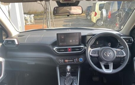 Toyota Raize I, 2022 год, 1 357 000 рублей, 10 фотография