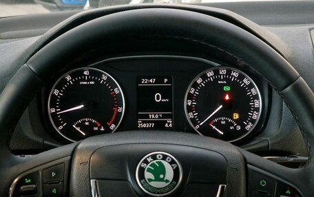 Skoda Octavia, 2011 год, 755 000 рублей, 14 фотография