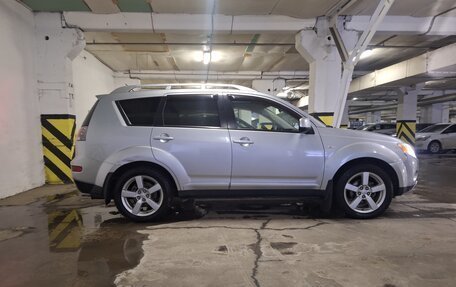 Mitsubishi Outlander III рестайлинг 3, 2008 год, 1 100 000 рублей, 4 фотография