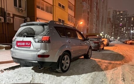 Mitsubishi Outlander III рестайлинг 3, 2008 год, 1 100 000 рублей, 3 фотография