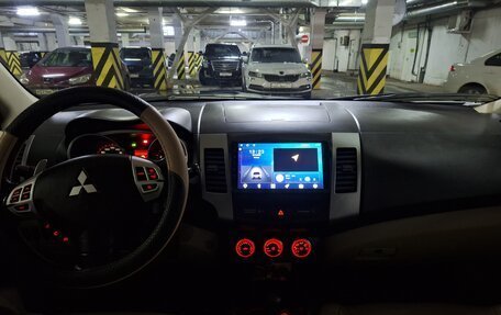 Mitsubishi Outlander III рестайлинг 3, 2008 год, 1 100 000 рублей, 7 фотография