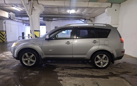 Mitsubishi Outlander III рестайлинг 3, 2008 год, 1 100 000 рублей, 5 фотография