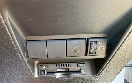 Toyota Aqua, 2023 год, 991 777 рублей, 13 фотография