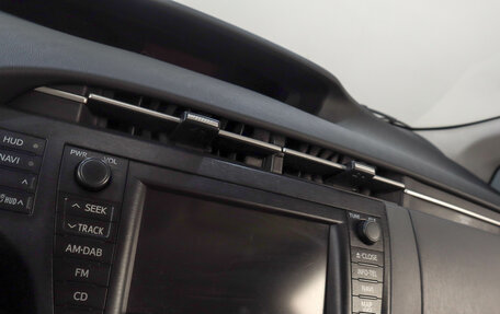 Toyota Prius, 2010 год, 1 089 000 рублей, 14 фотография