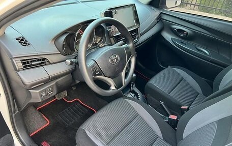 Toyota Vios III, 2022 год, 1 110 000 рублей, 7 фотография